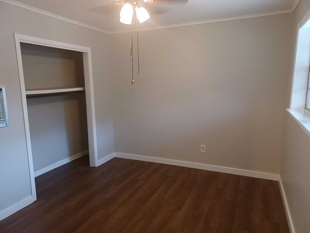 Reagan Street Apartments - Photo 3 of 7