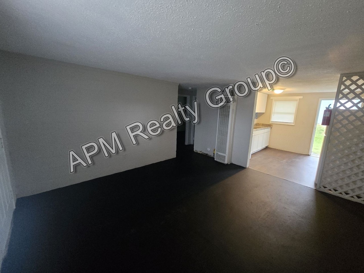 3033 Howell Ct Apt A - Photo 2 of 8