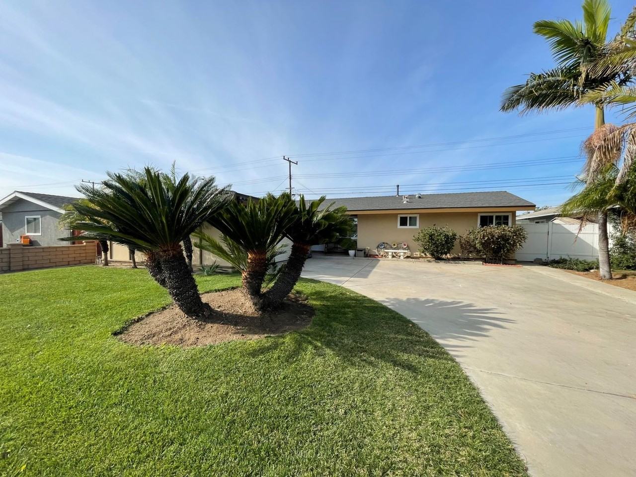 2151 Mono St - Photo 3 of 31