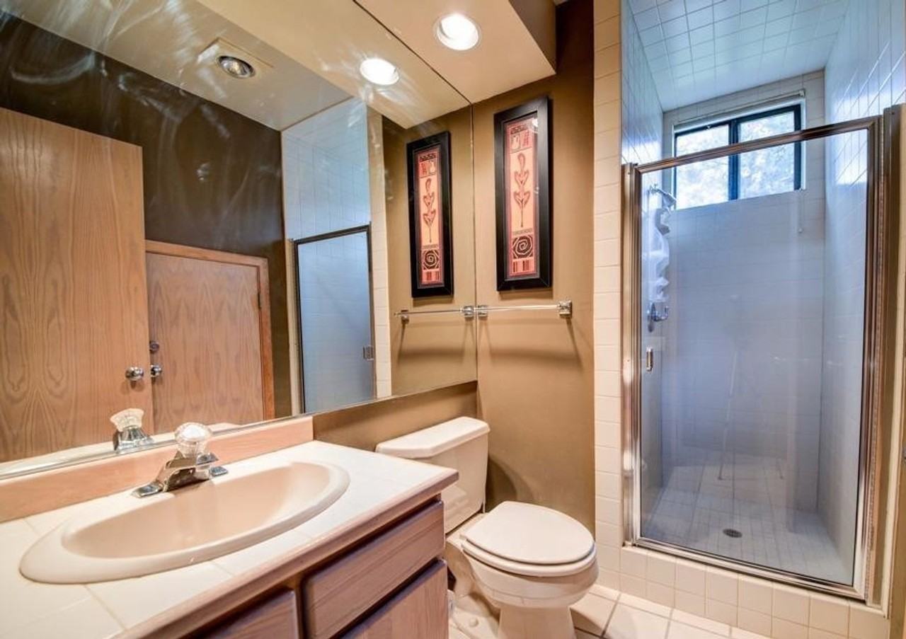 23 23 Eaglewood - Photo 7 of 17