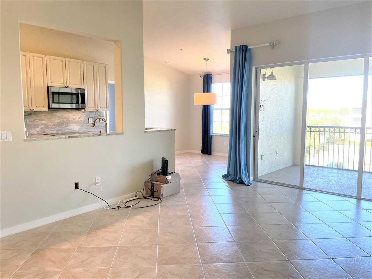980 Cooper St #402 - Photo 2 of 30