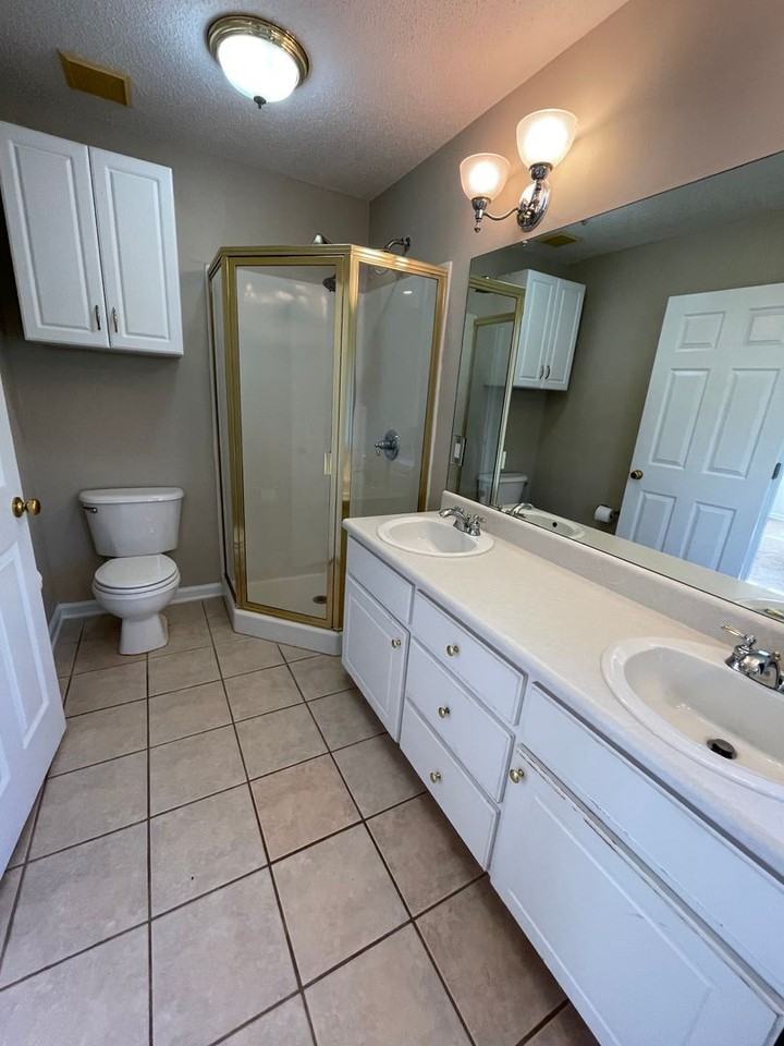 94 Fox Chase Dr - Photo 7 of 12