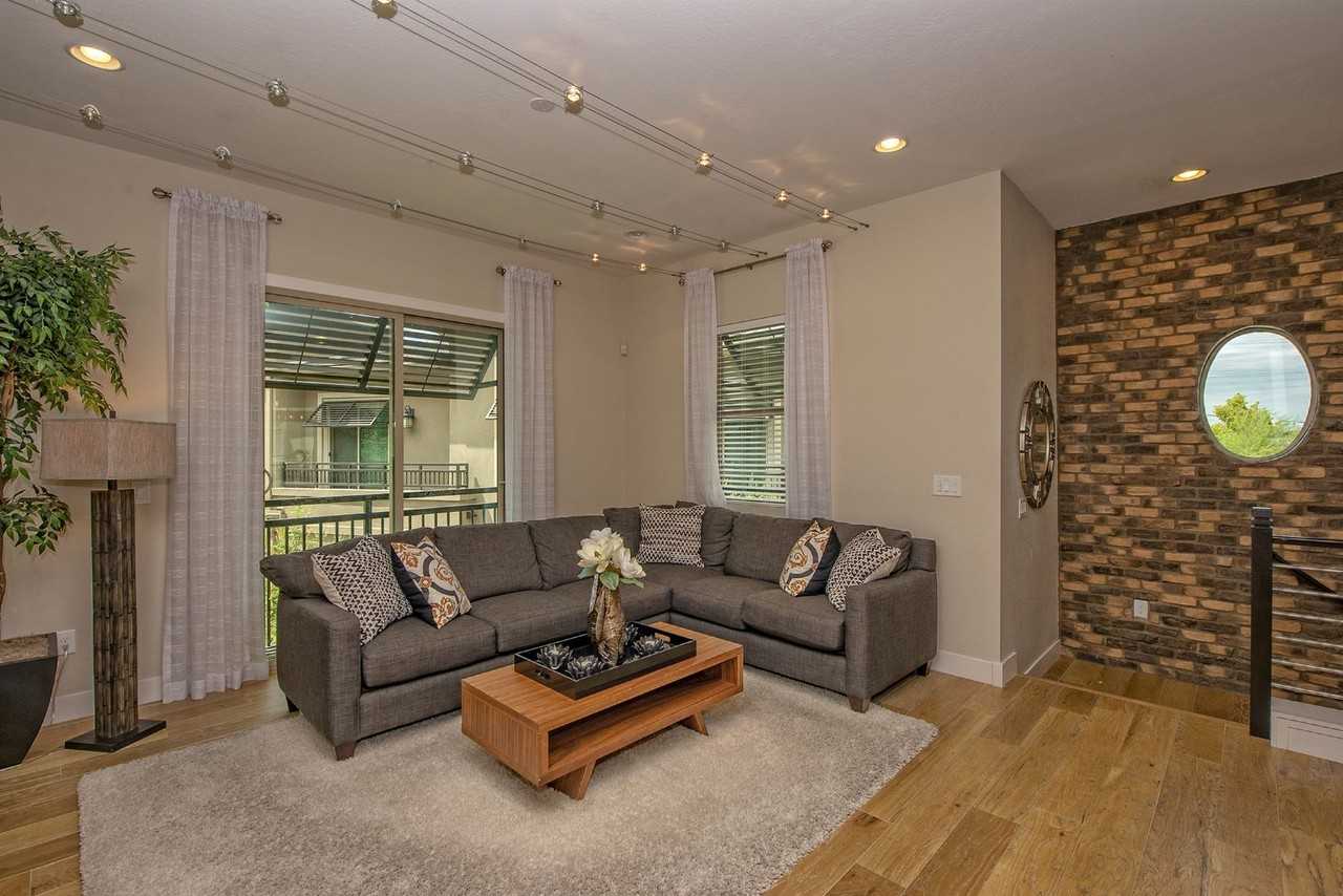 6565 E Thomas Rd #1042 - Photo 2 of 19
