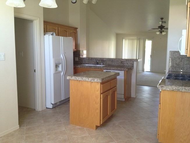 4782 W 30th St - Photo 2 of 21