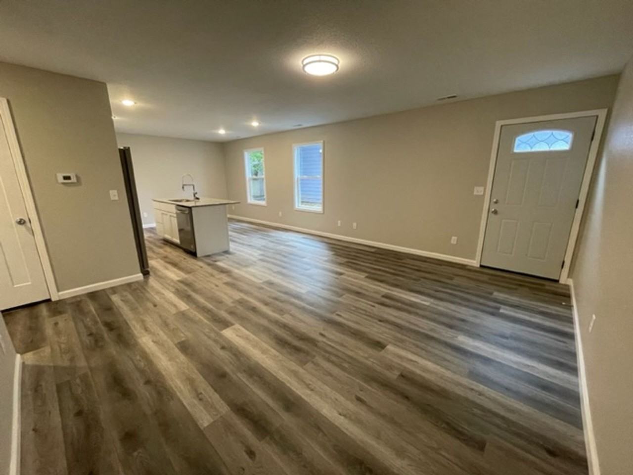 1113 Yuma Street - Photo 4 of 14