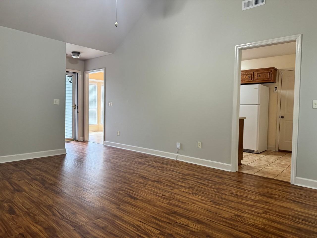 2868 Maple Cir - Photo 6 of 25