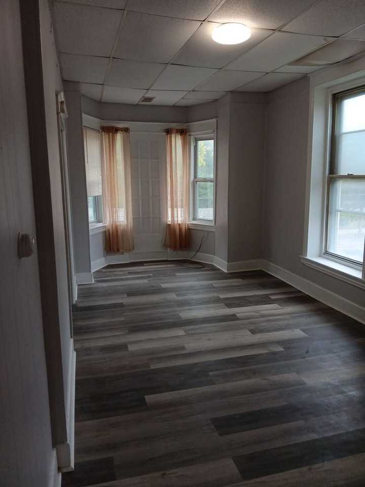 3908 W Girard Ave - Photo 2 of 7