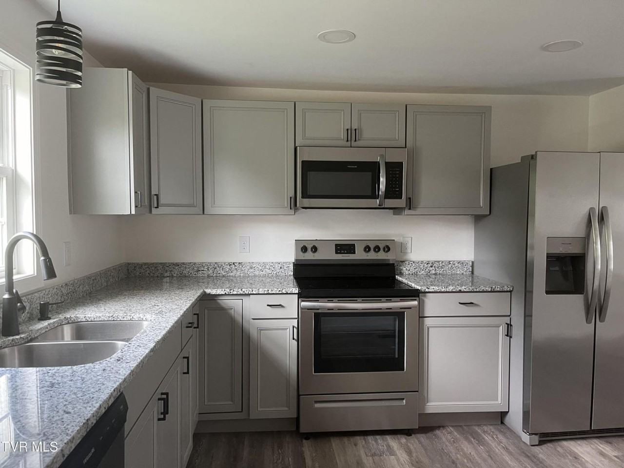 167 Gray Station Rd - Photo 3 of 10