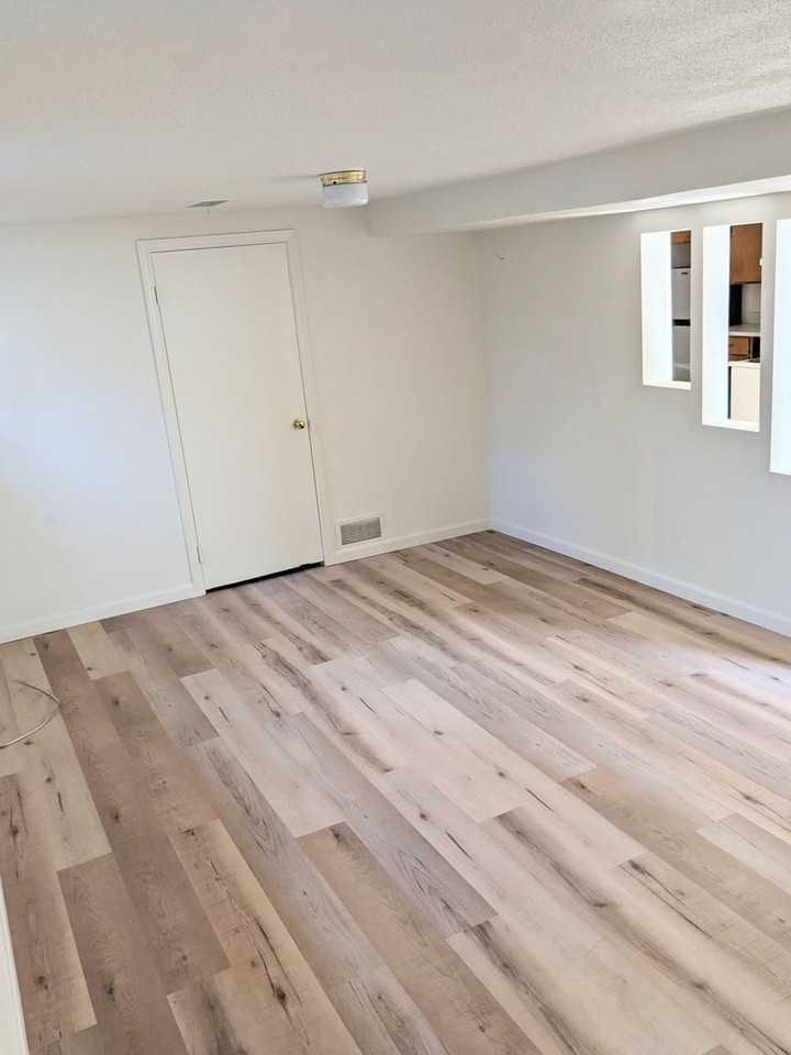 1005 22nd Ave #2 - Photo 3 of 16