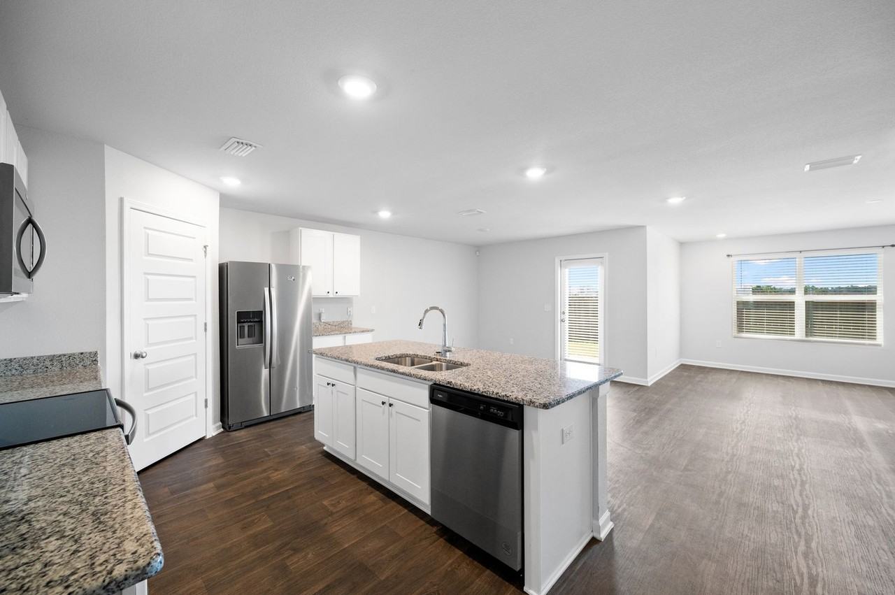 18840 Chipola Dr - Photo 2 of 27