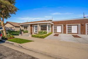 featured image of 483 S Pine St