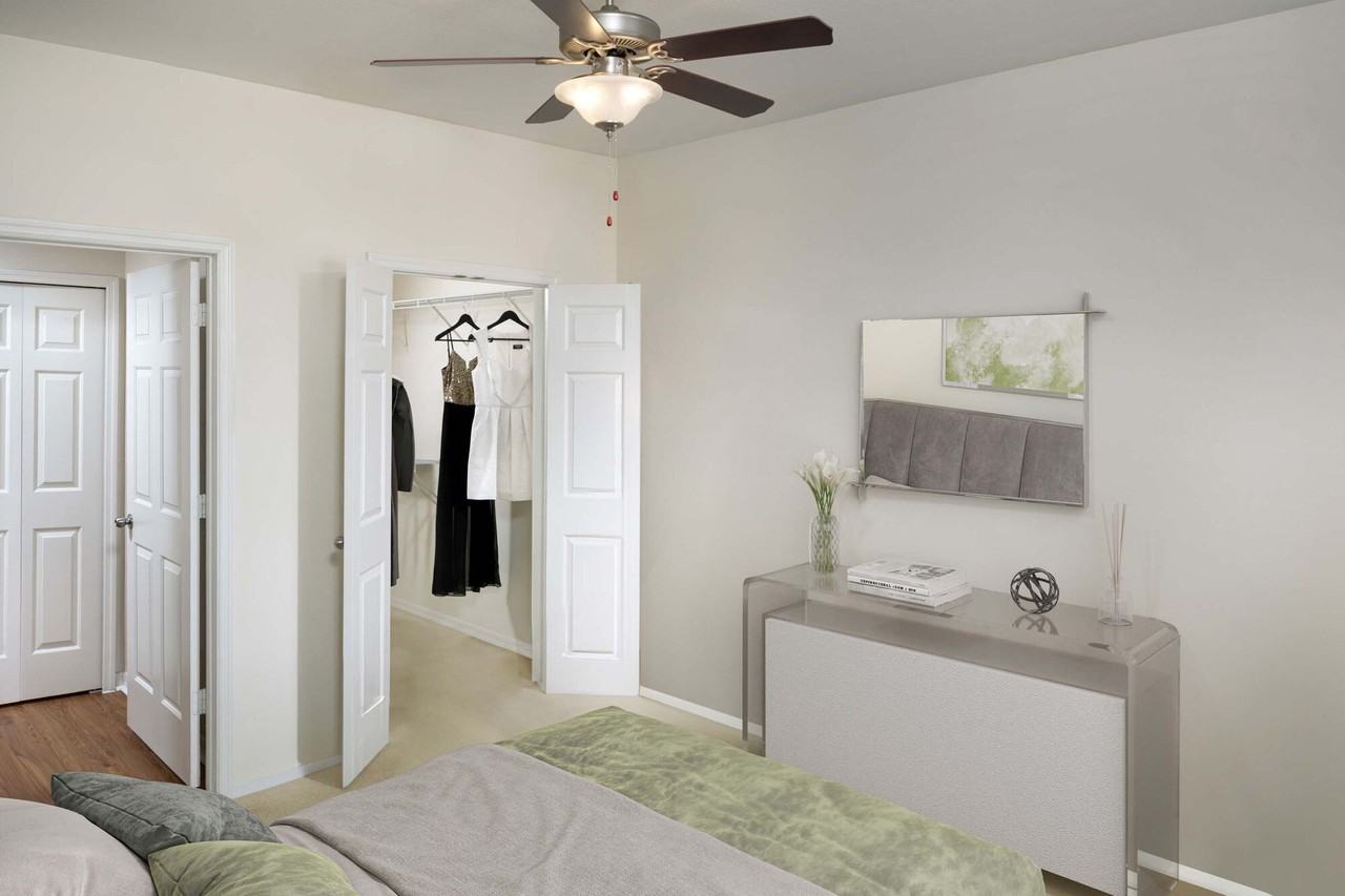 Camden Lago Vista - Photo 3 of 29