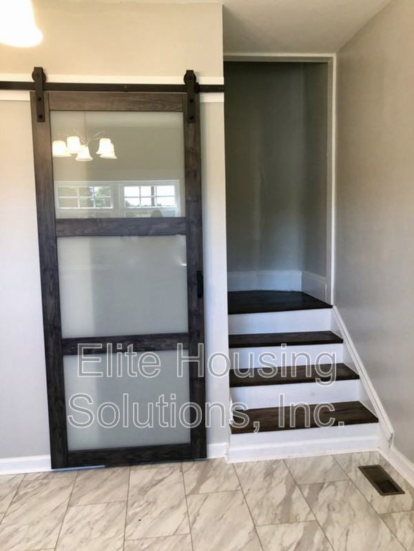 4672 W Lee Hwy - Photo 5 of 21