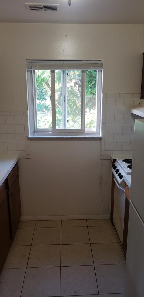 17 Vanderbilt Drive - Photo 3 of 6