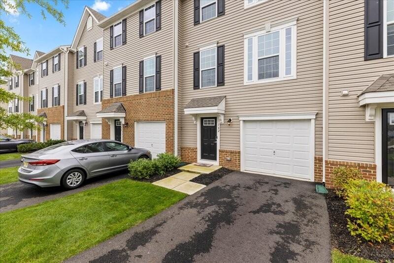 162 Nathan Dr - Photo 3 of 27