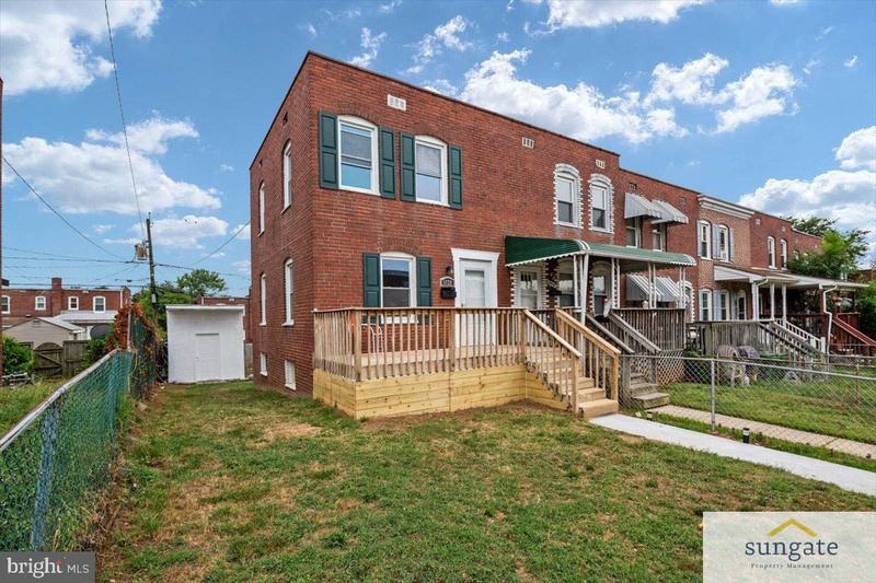5228 Wasena Ave - Photo 2 of 23