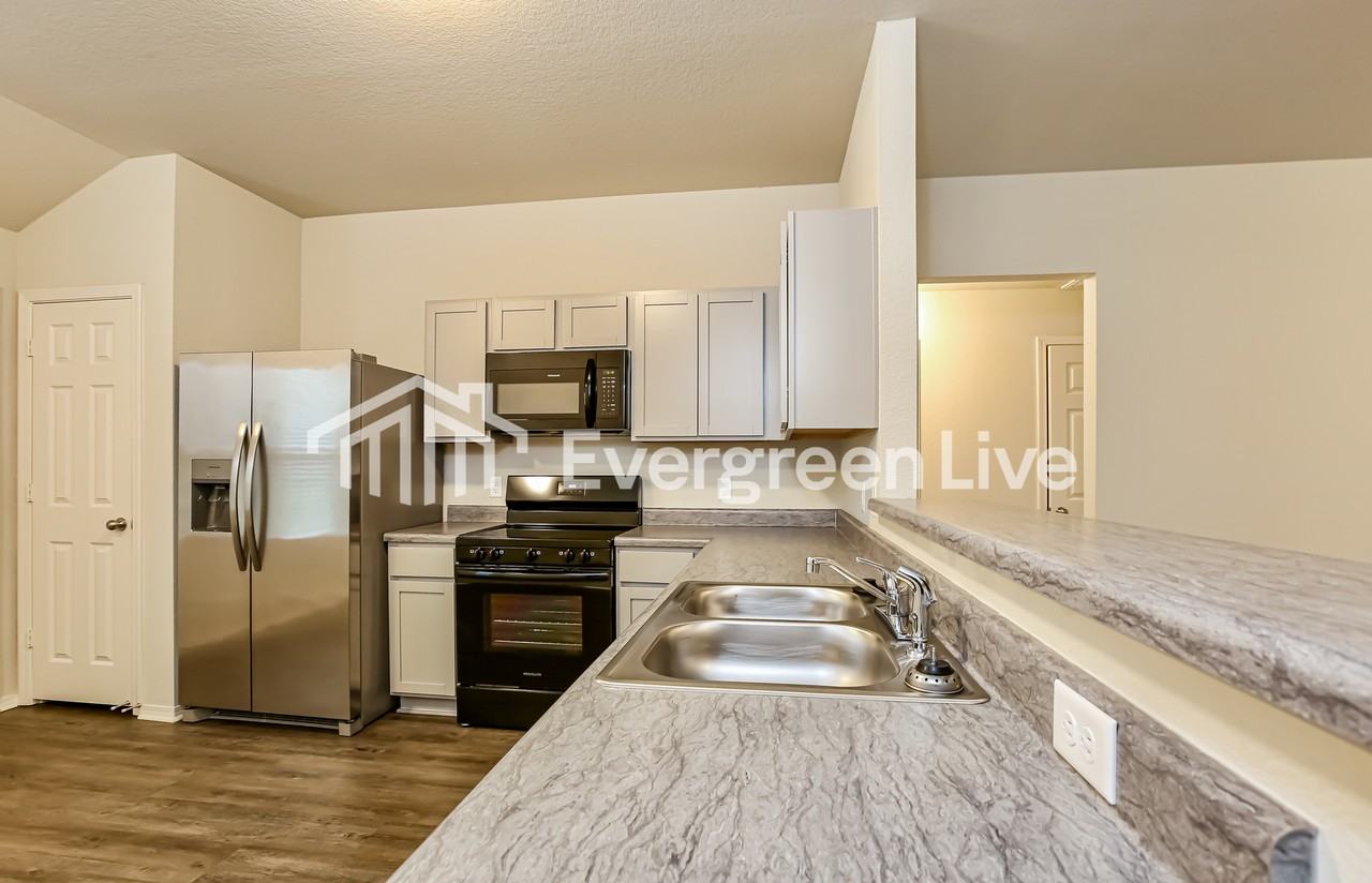 10 Harvest Ln - Photo 6 of 15