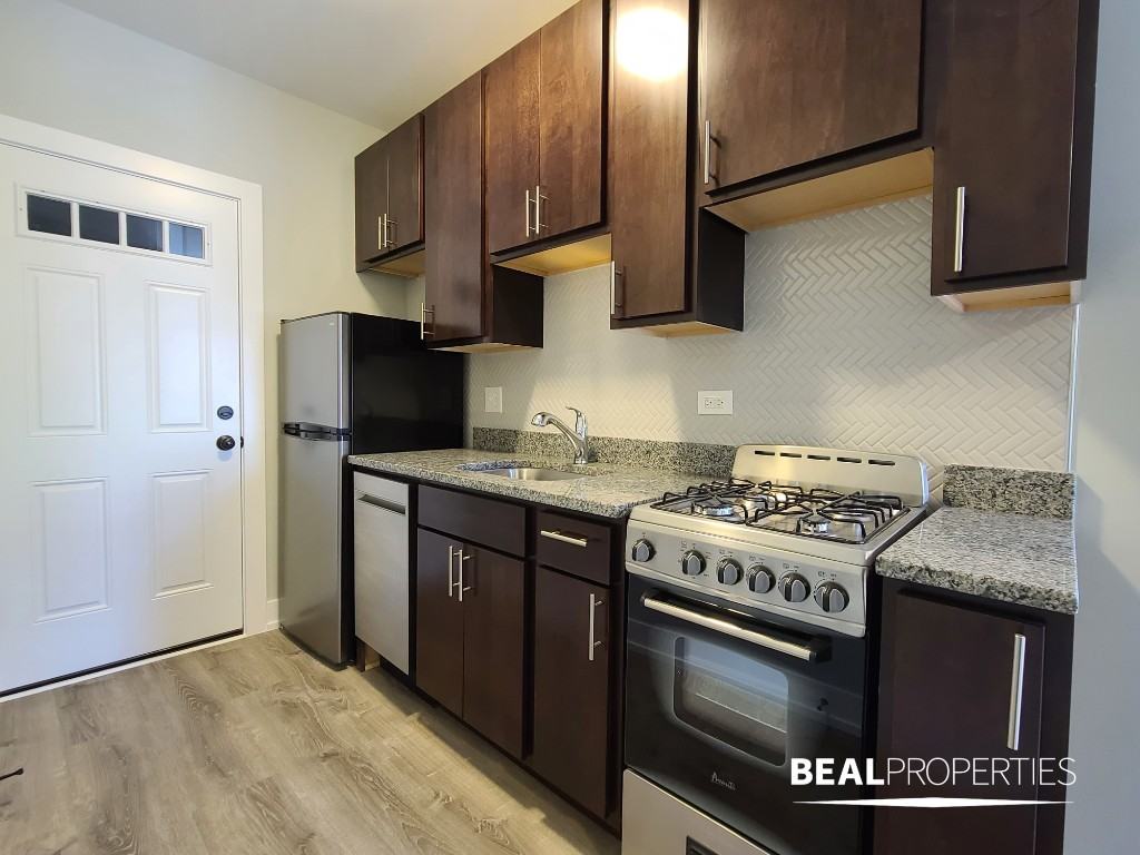 701 West Brompton Avenue #CL03