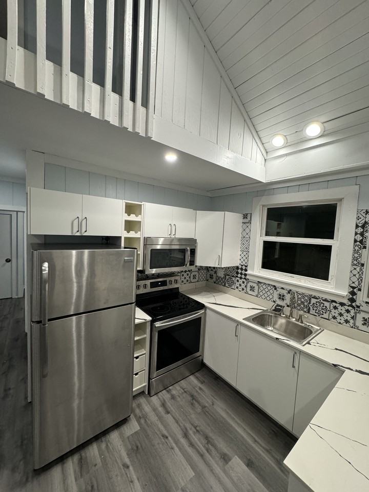 172 Forest Ave #A - Photo 5 of 16