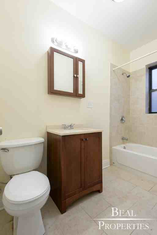 626 W Cornelia Ave #E - Photo 6 of 14