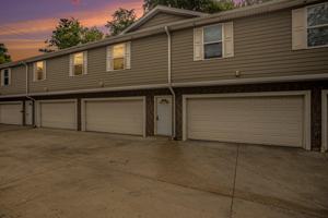 featured image of 2621 Redwood Ave #2629