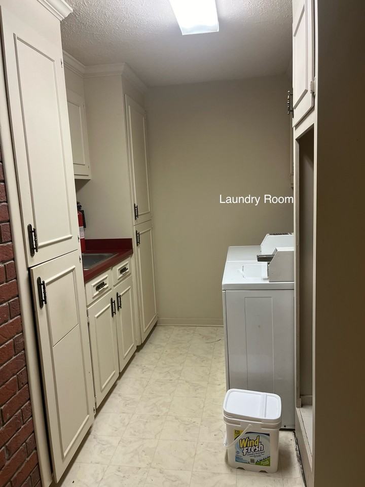 170 Peachtree Dr #NA - Photo 3 of 21