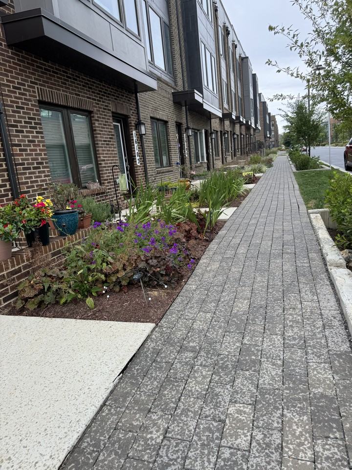 16100 Columbus Ave - Photo 2 of 22