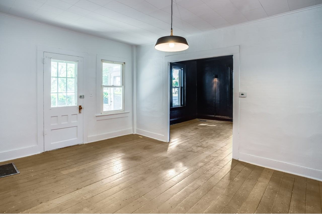 1582 Ridge Rd #NA - Photo 3 of 10