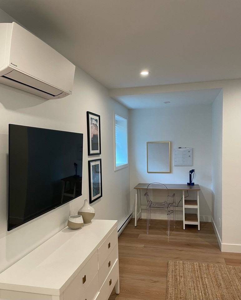 3283 Linwood Avenue - Photo 6 of 9