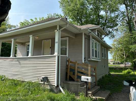 530 W Prouty St - Photo 2 of 8