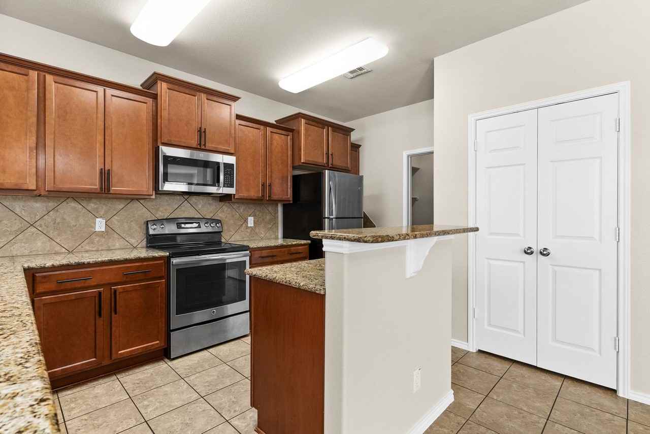 6305 Creek Land Rd - Photo 5 of 18