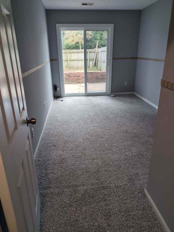 1207 Haig Cir - Photo 5 of 24