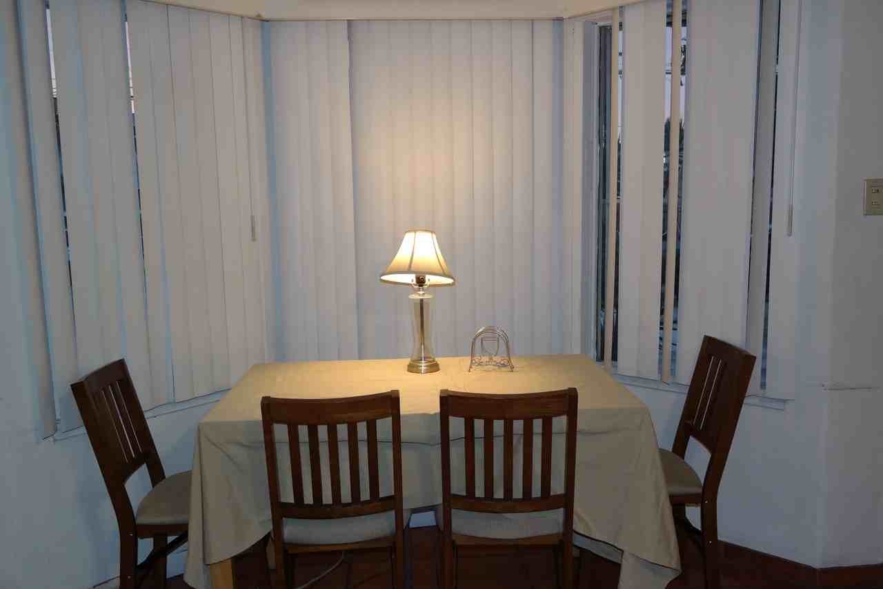 Conveniently Located Home near LAX & 405/105 Fwys - Photo 3 of 10