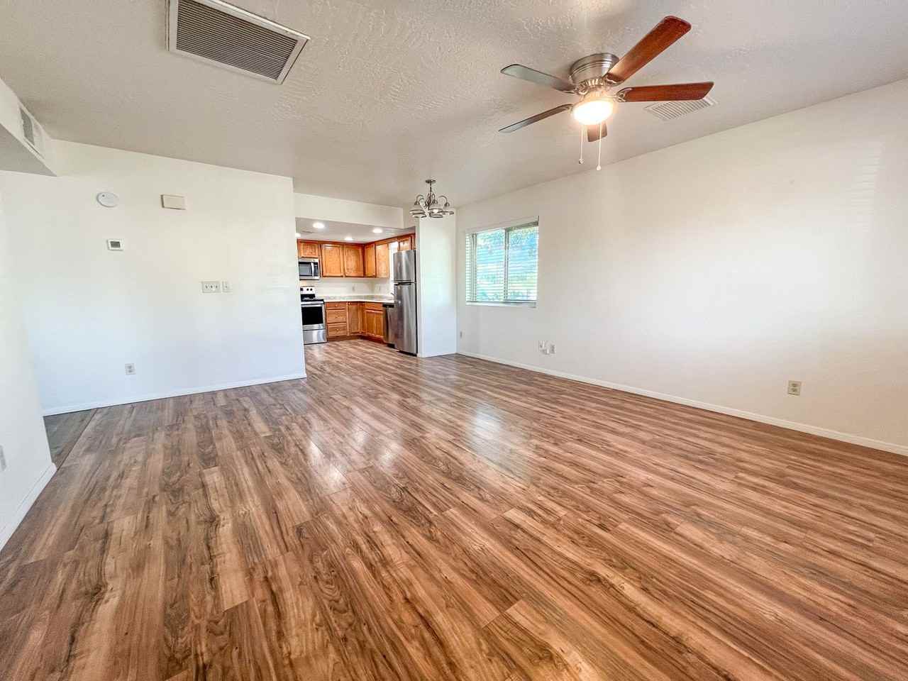 956 Redtail Hawk Dr #5 - Photo 2 of 10