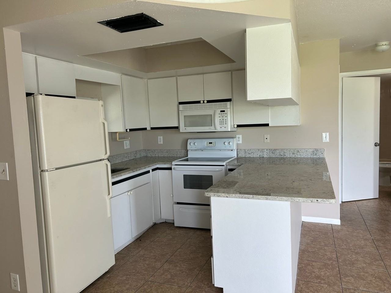 312 Hancock Bridge Pkwy - Photo 4 of 16