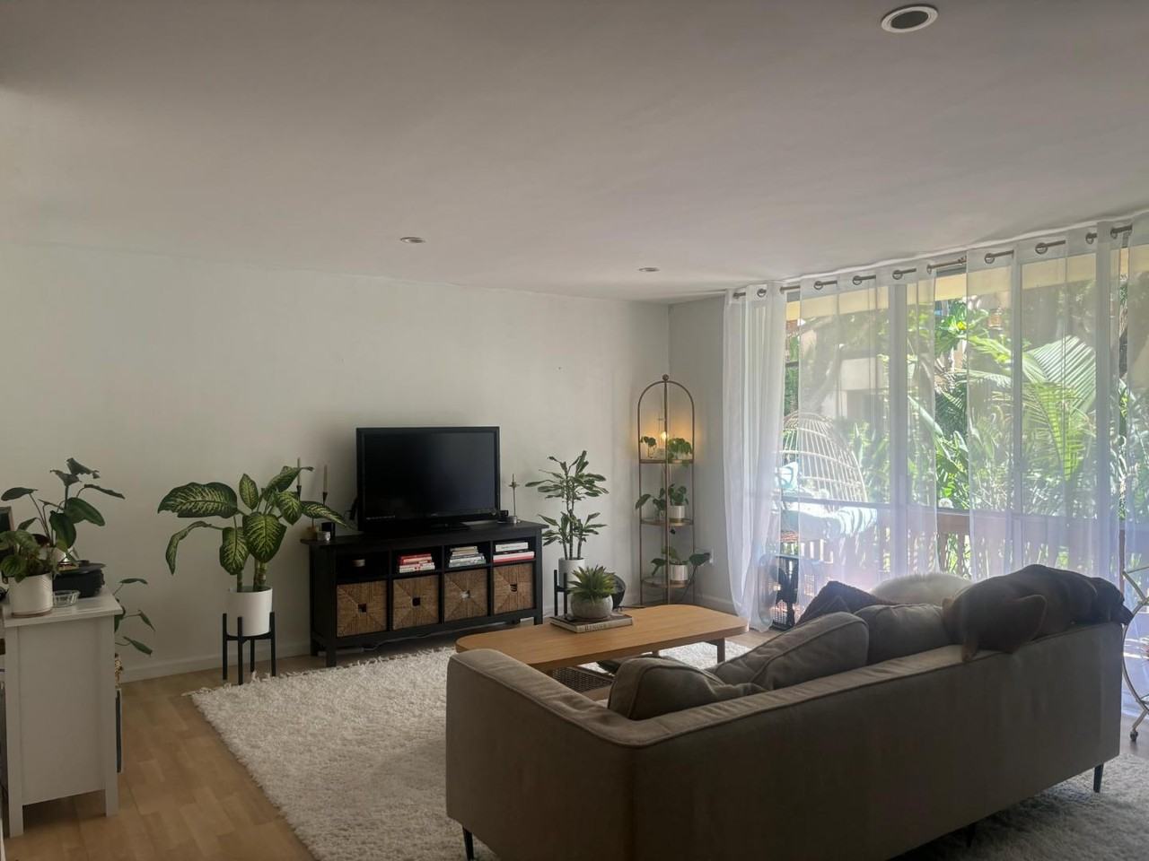 6333 La Jolla Blvd - Photo 7 of 11