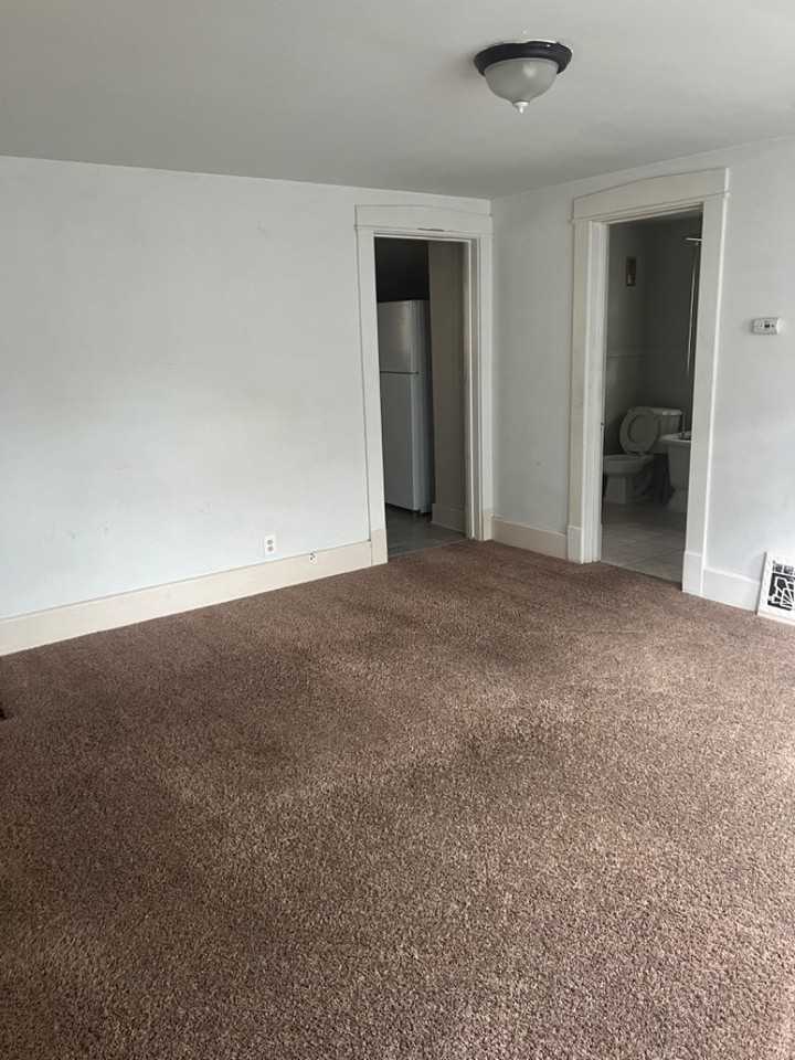 163 Wesley Avenue - Photo 2 of 11