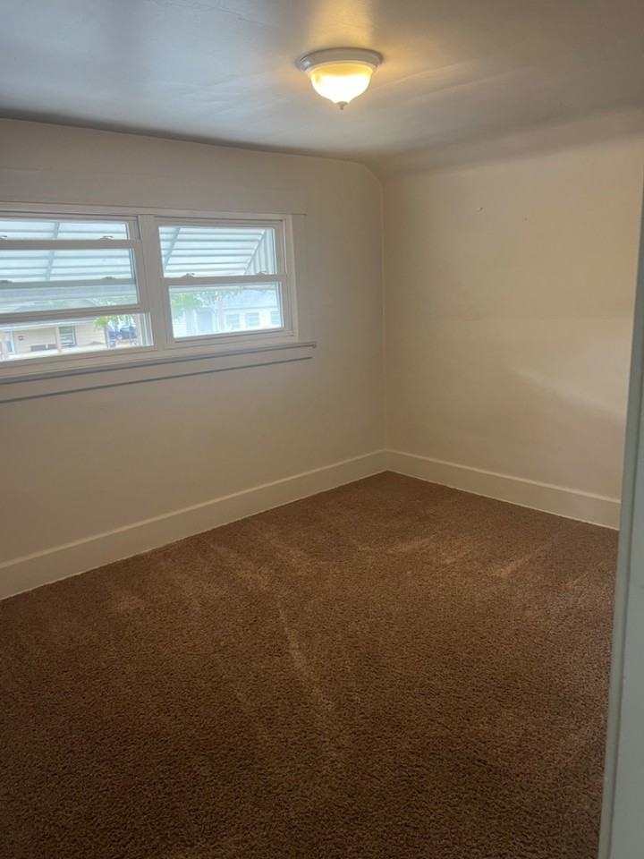 163 Wesley Avenue - Photo 3 of 11