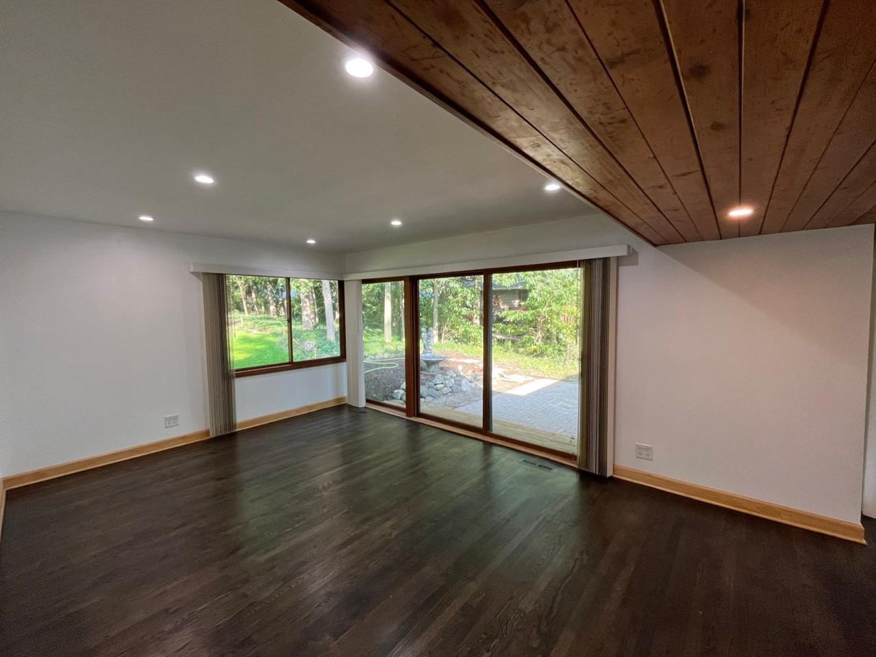 306 Park ave - Photo 3 of 42