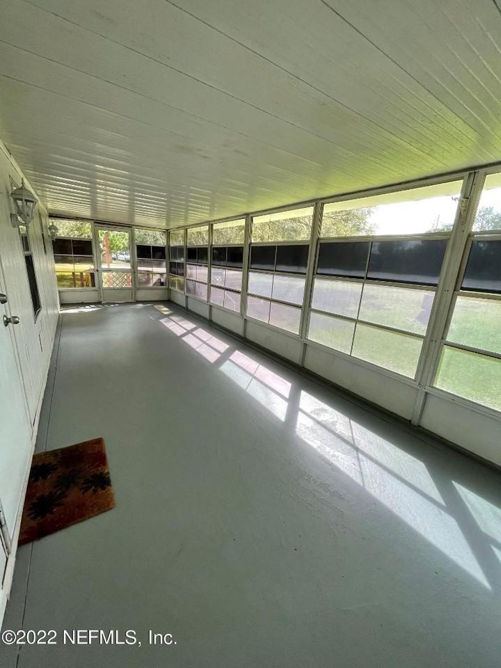 105 Iron Ave - Photo 2 of 36