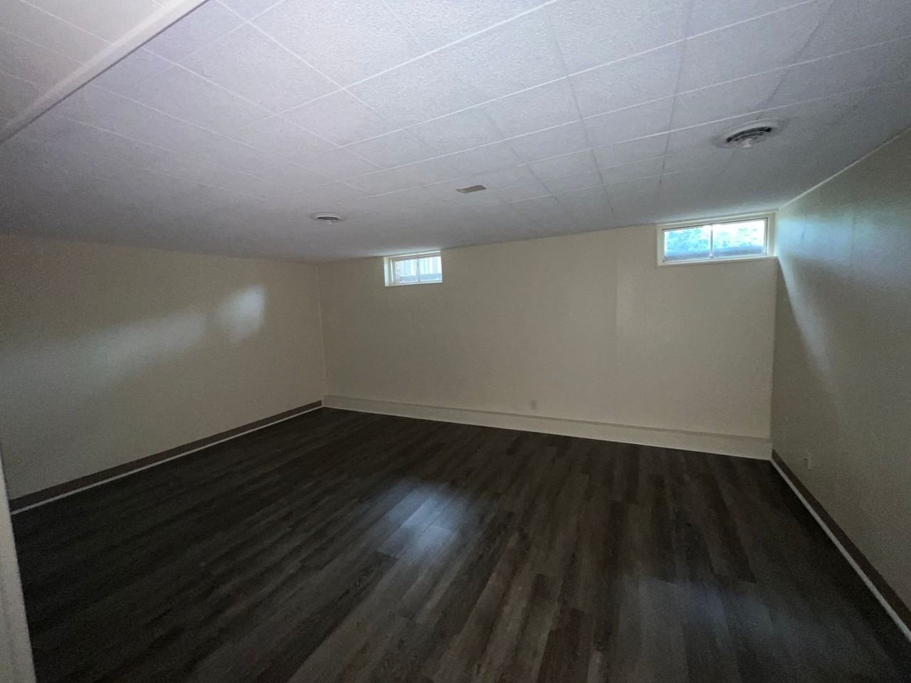 2311/2313 Westchester Blvd - Photo 2 of 9