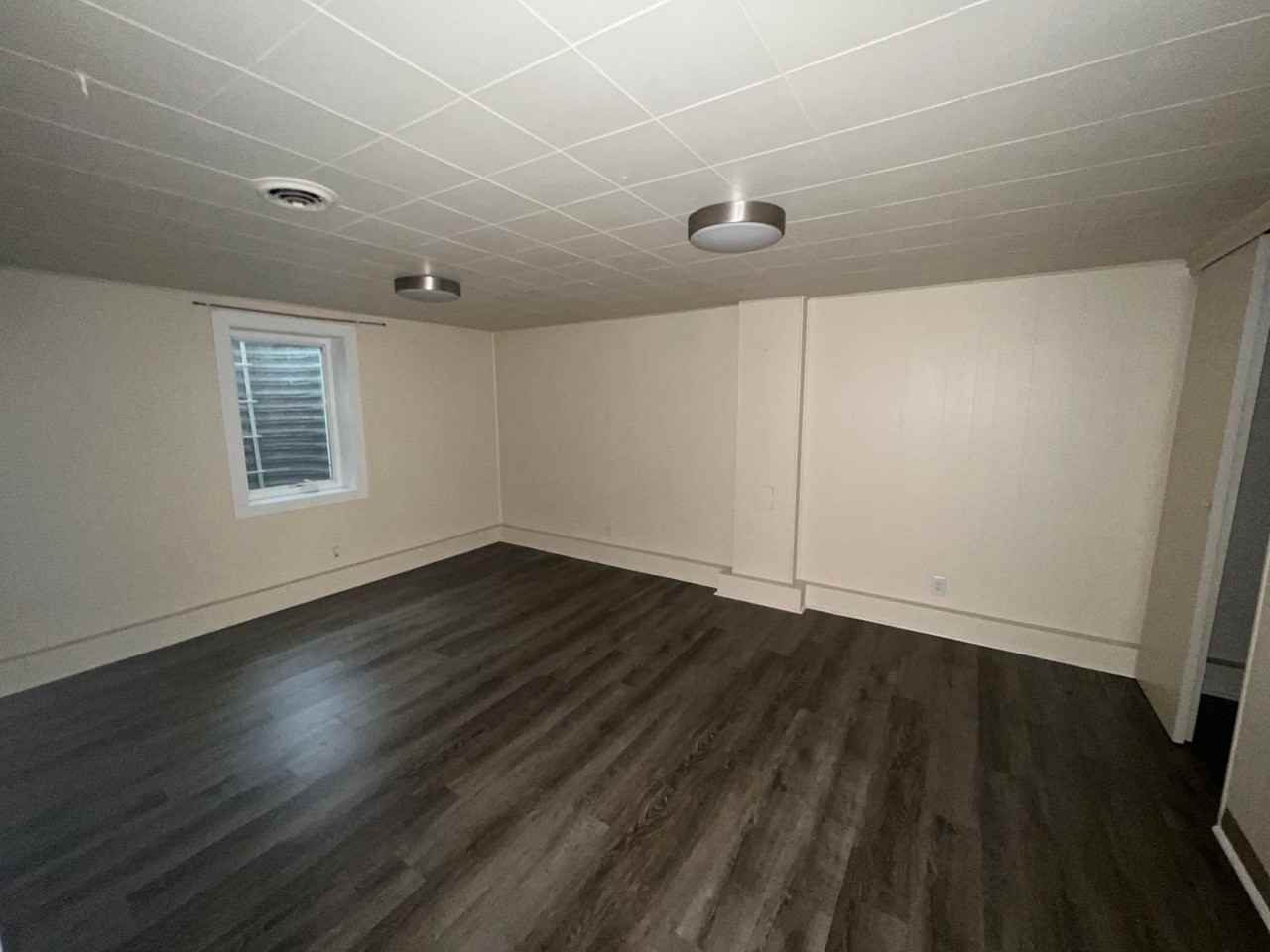 2311/2313 Westchester Blvd - Photo 3 of 9