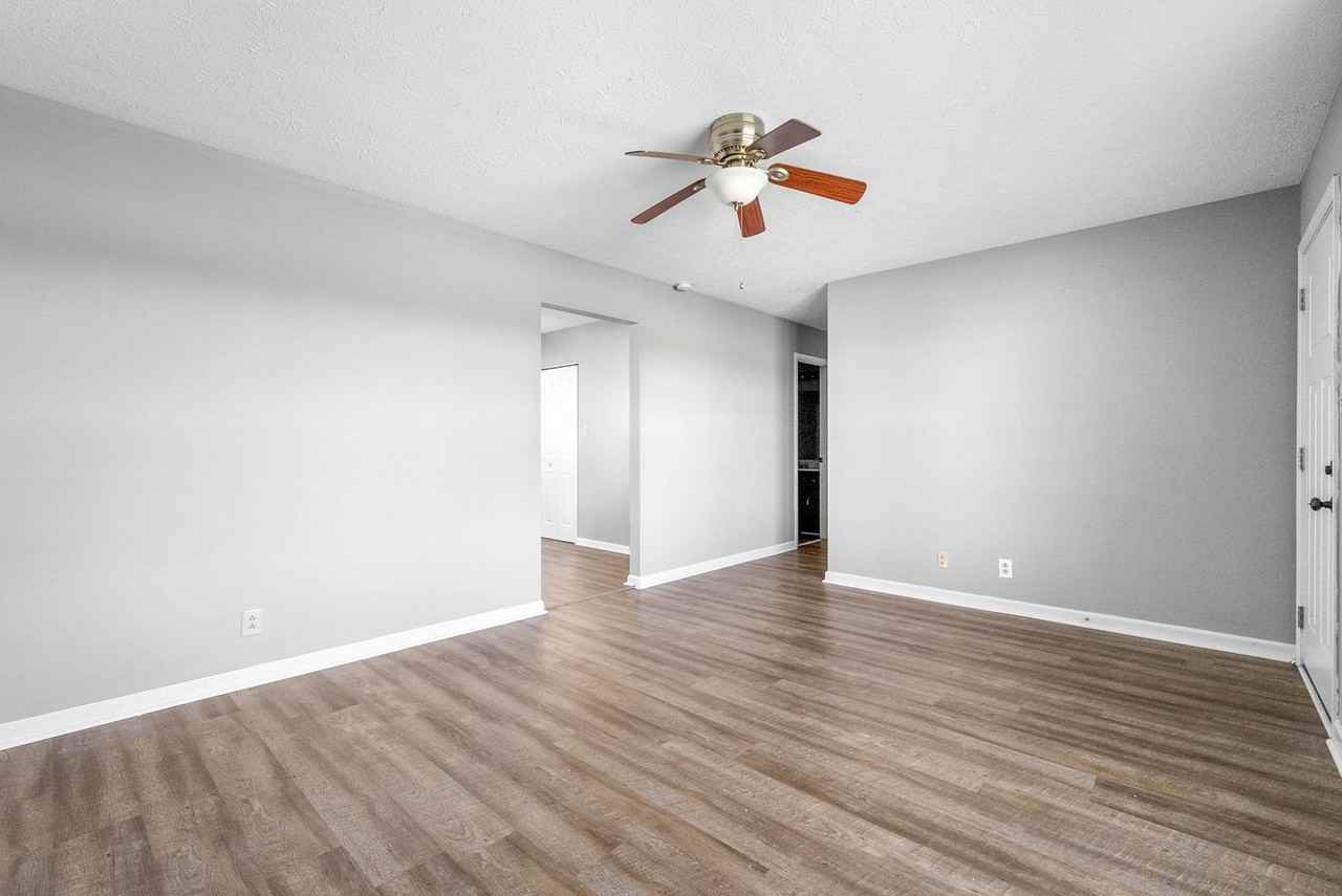 370 Hugh Hunter Rd - Photo 6 of 27