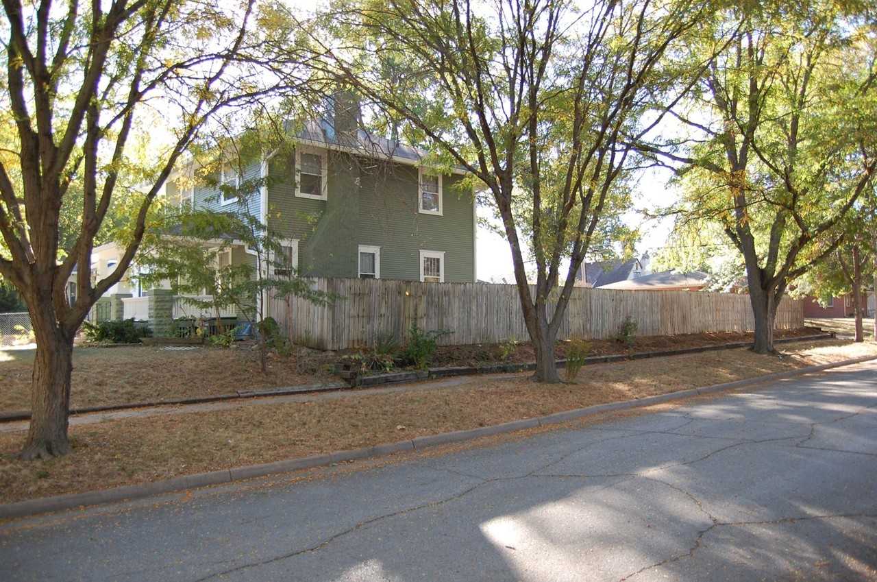 3401 W St - Photo 3 of 40