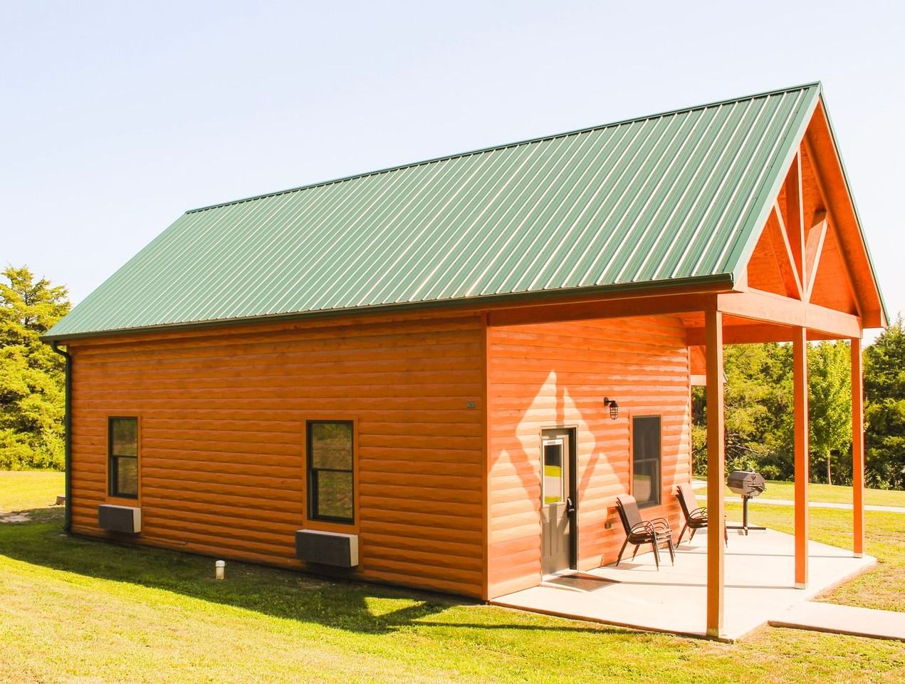 3710 Farnum Creek Rd - Photo 2 of 9