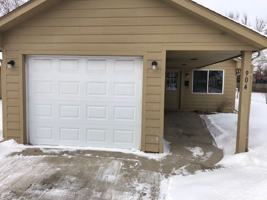 featured image of 824 E 22nd St