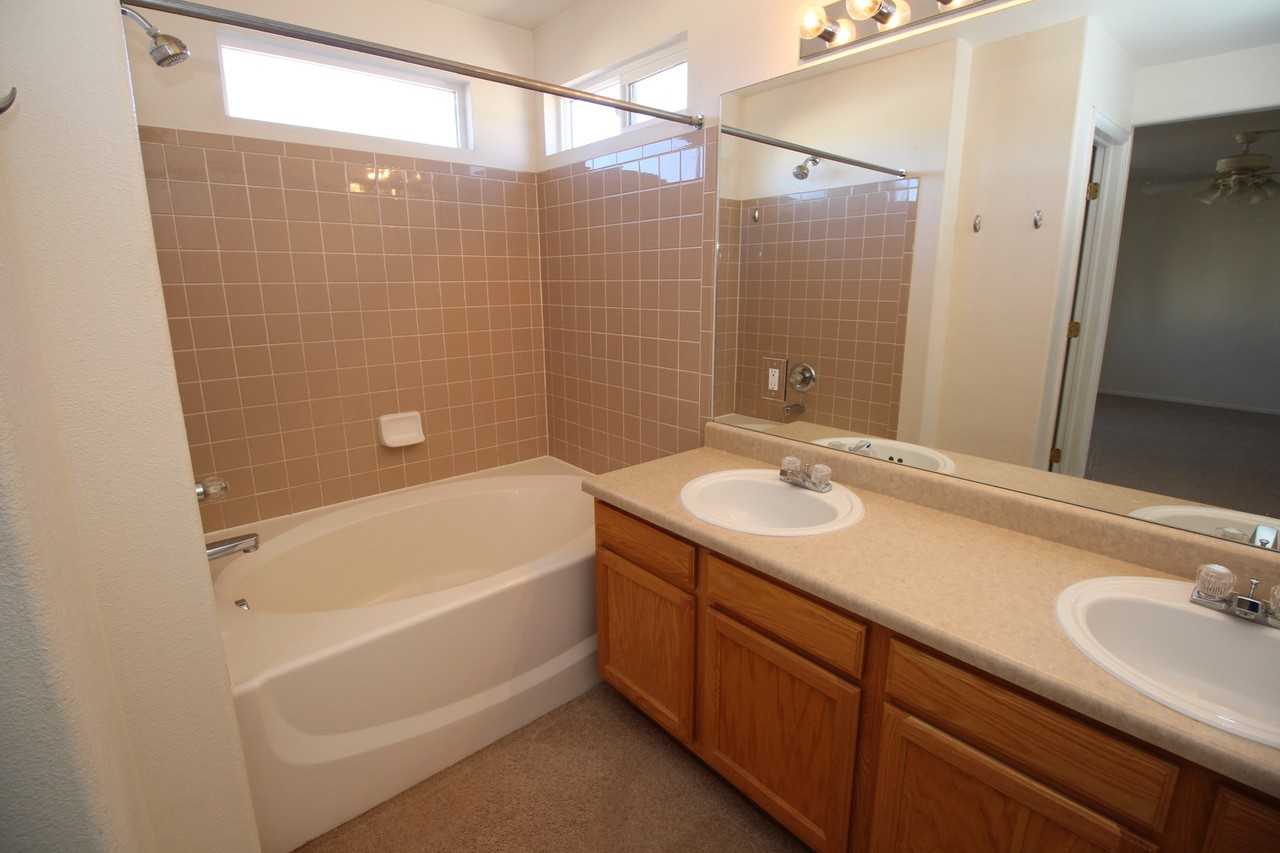 2312 Sage Grouse Lane - Photo 5 of 27