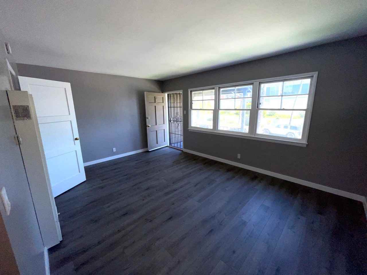 101 Termino Avenue - Photo 3 of 12