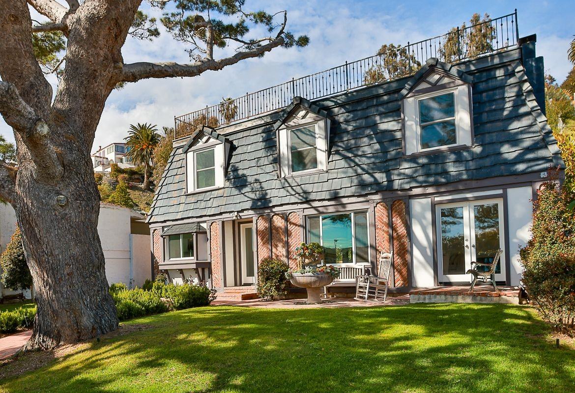 21513 Pacific Coast Hwy - Photo 2 of 25