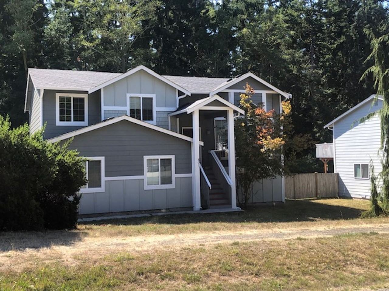 801 Ne Lauren St - Photo 2 of 24